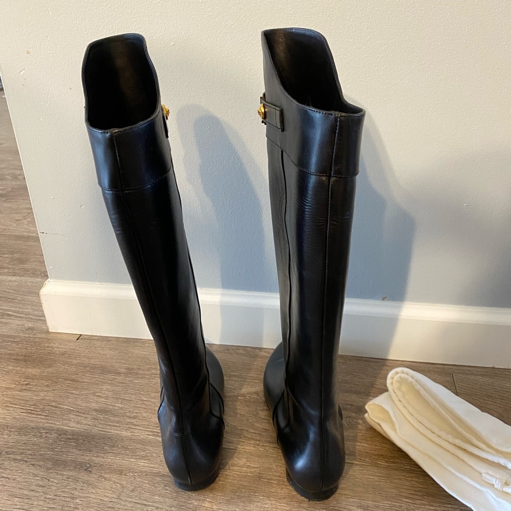 Versace boots - Picture 3 of 3